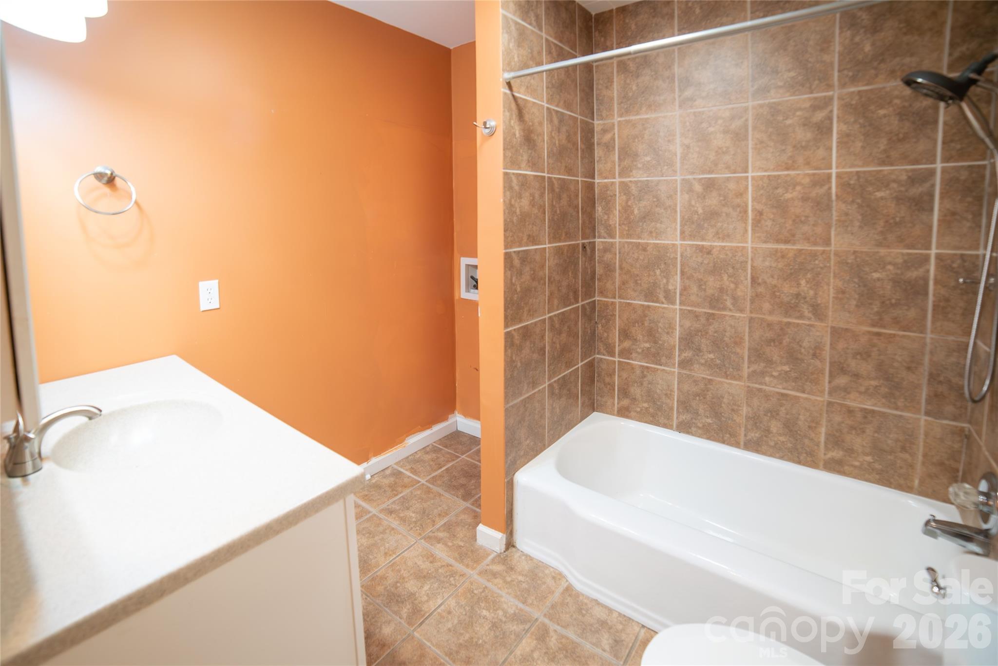 414 Patton Street Morganton, NC 28655 - Photo 14 of 37