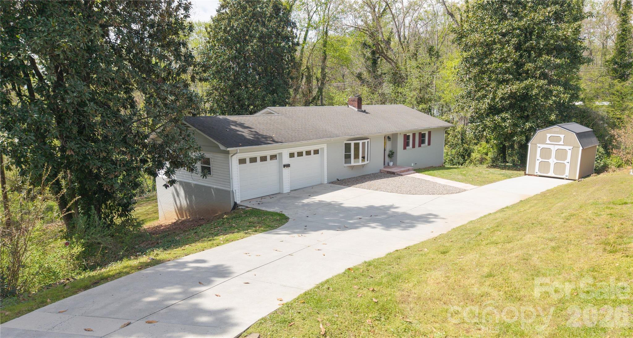414 Patton Street Morganton, NC 28655 - Photo 2 of 37