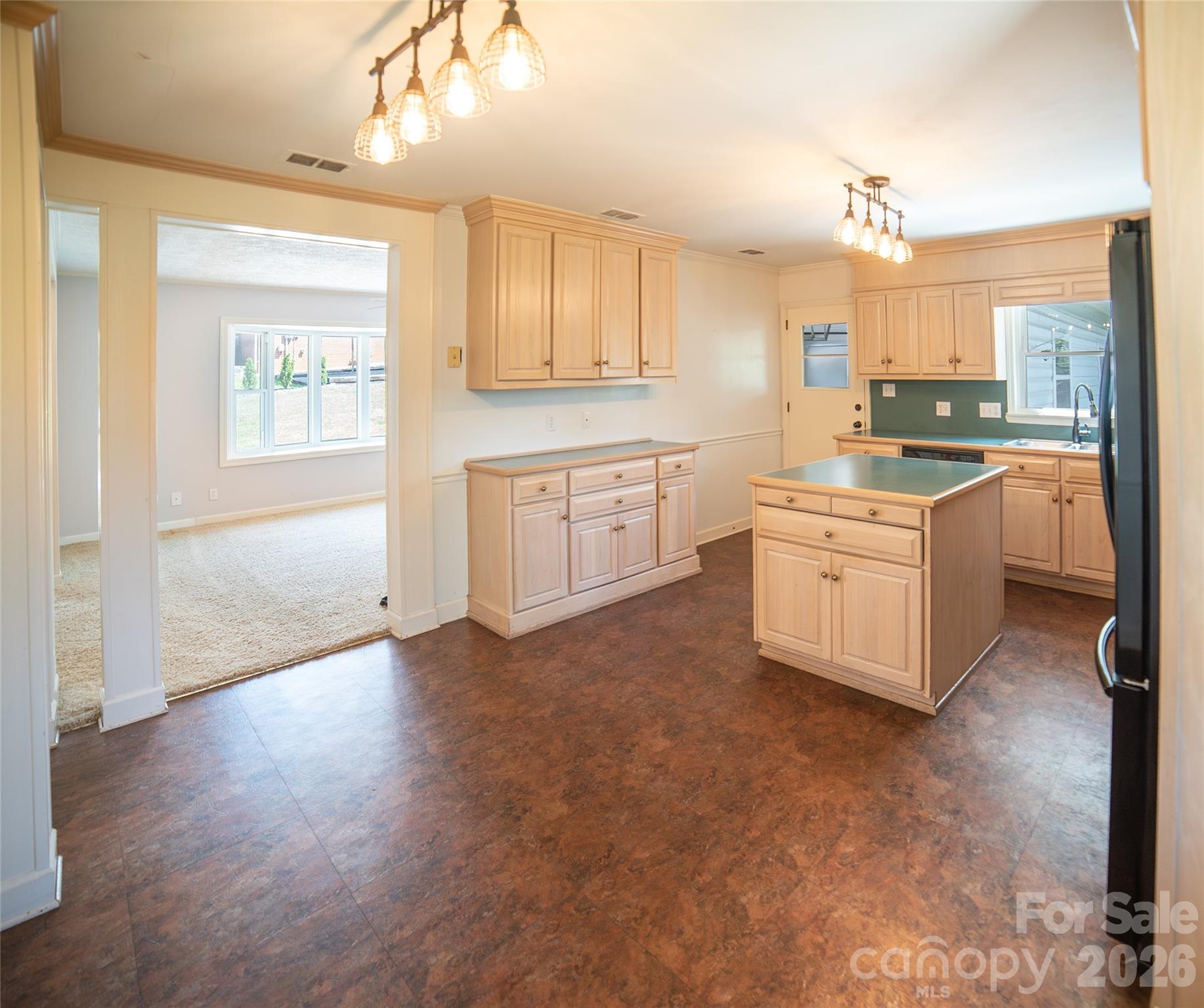 414 Patton Street Morganton, NC 28655 - Photo 9 of 37