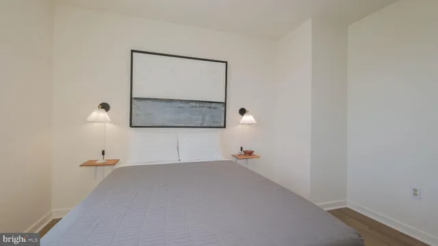 a view of a hallway with windows