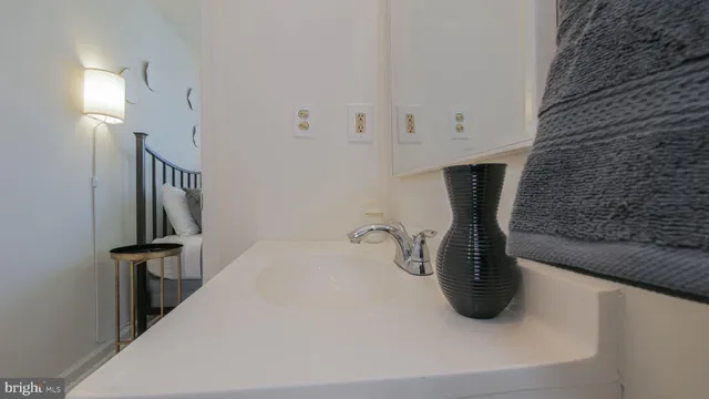 $2,100 | 128 North Rhode Island Avenue, Atlantic City, NJ 08401