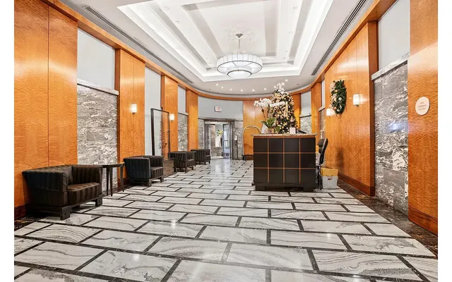 $1,070,000 | 425 5th Avenue, Unit 21A | Midtown South