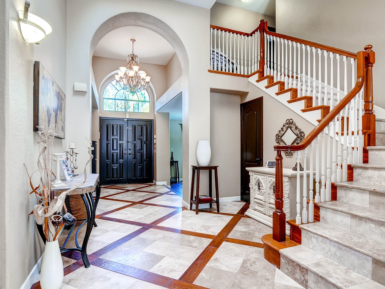 8975 Summerhill Point Alpine, CA 91901 - Photo 1 of 25 Gallery Image 1