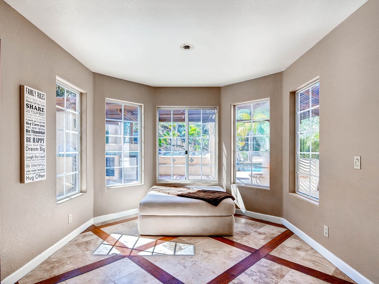 8975 Summerhill Point Alpine, CA 91901 - Photo 12 of 25 Gallery Image 12
