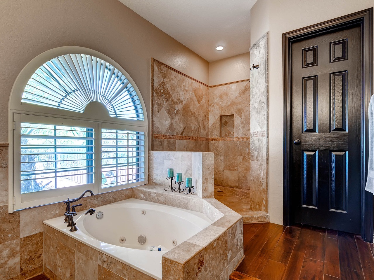 8975 Summerhill Point Alpine, CA 91901 - Photo 18 of 25 Gallery Image 18