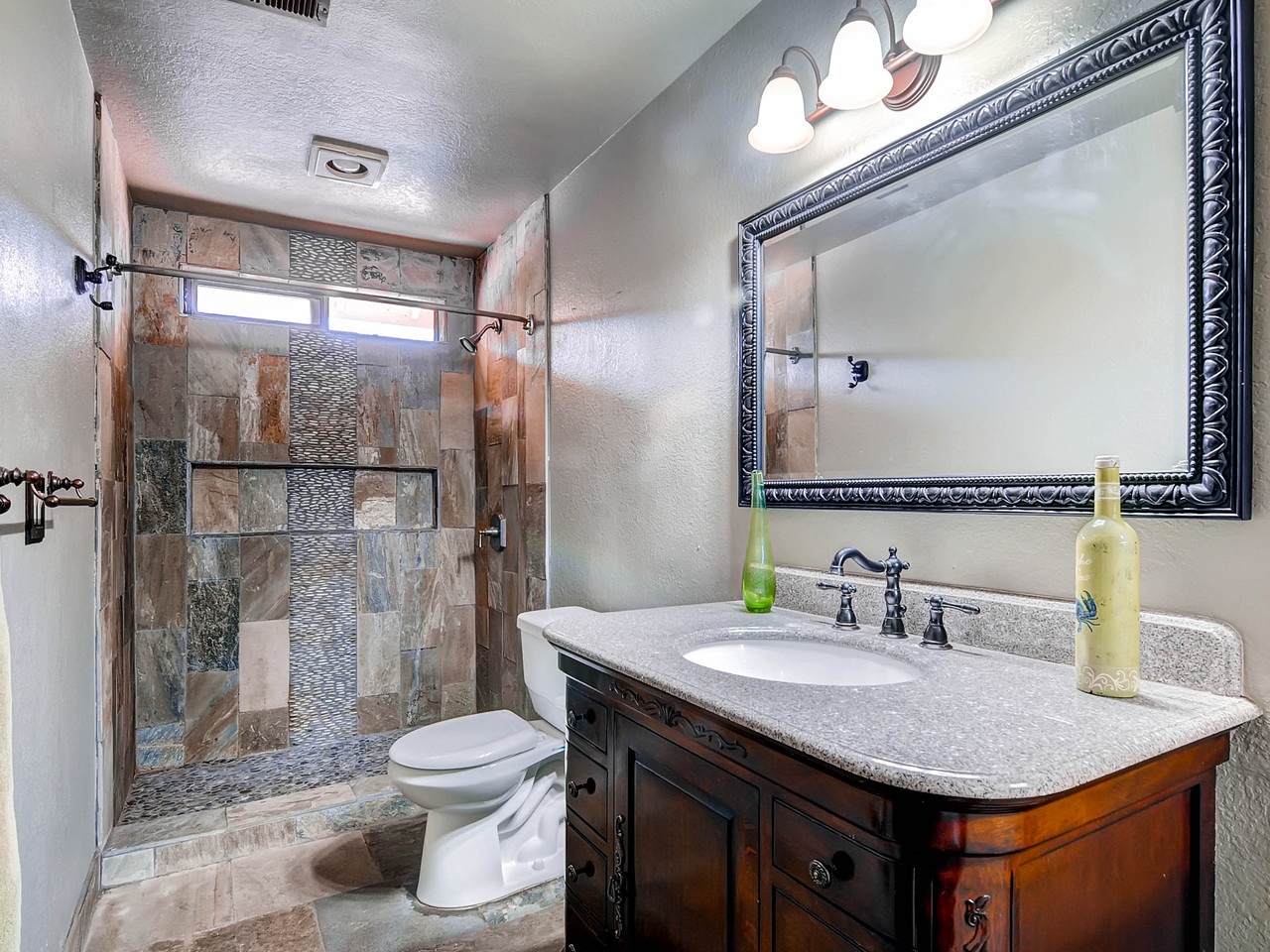 8975 Summerhill Point Alpine, CA 91901 - Photo 19 of 25 Gallery Image 19
