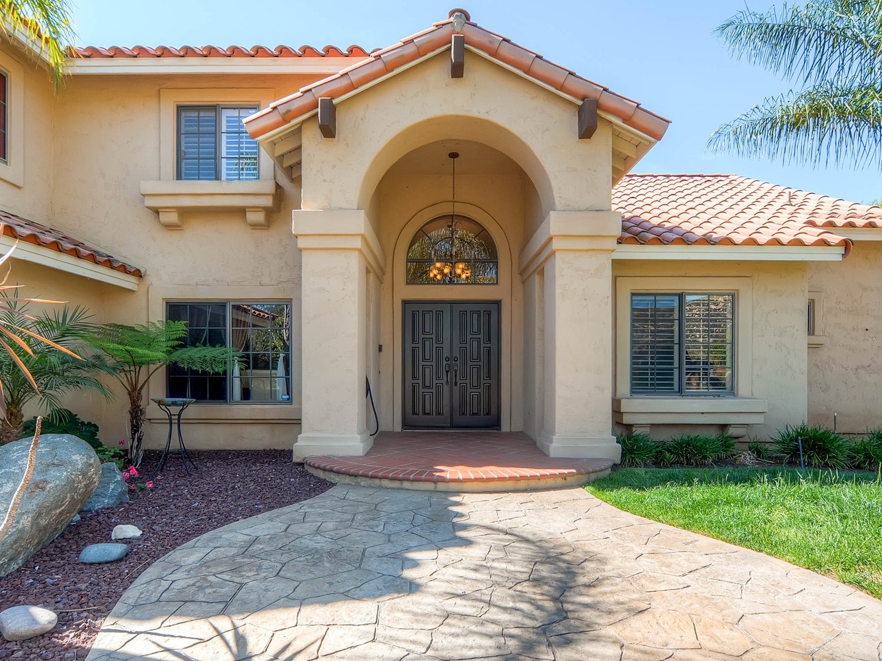 8975 Summerhill Point Alpine, CA 91901 - Photo 3 of 25 Gallery Image 3