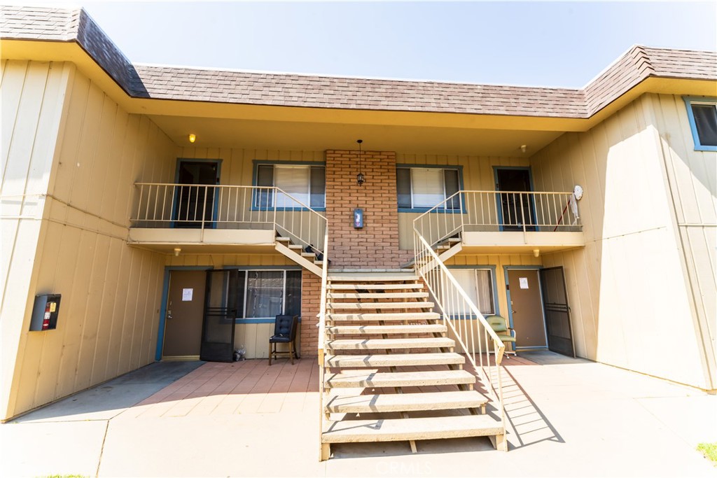 628 East Mill Street Santa Maria, CA 93454 - Photo 1 of 41