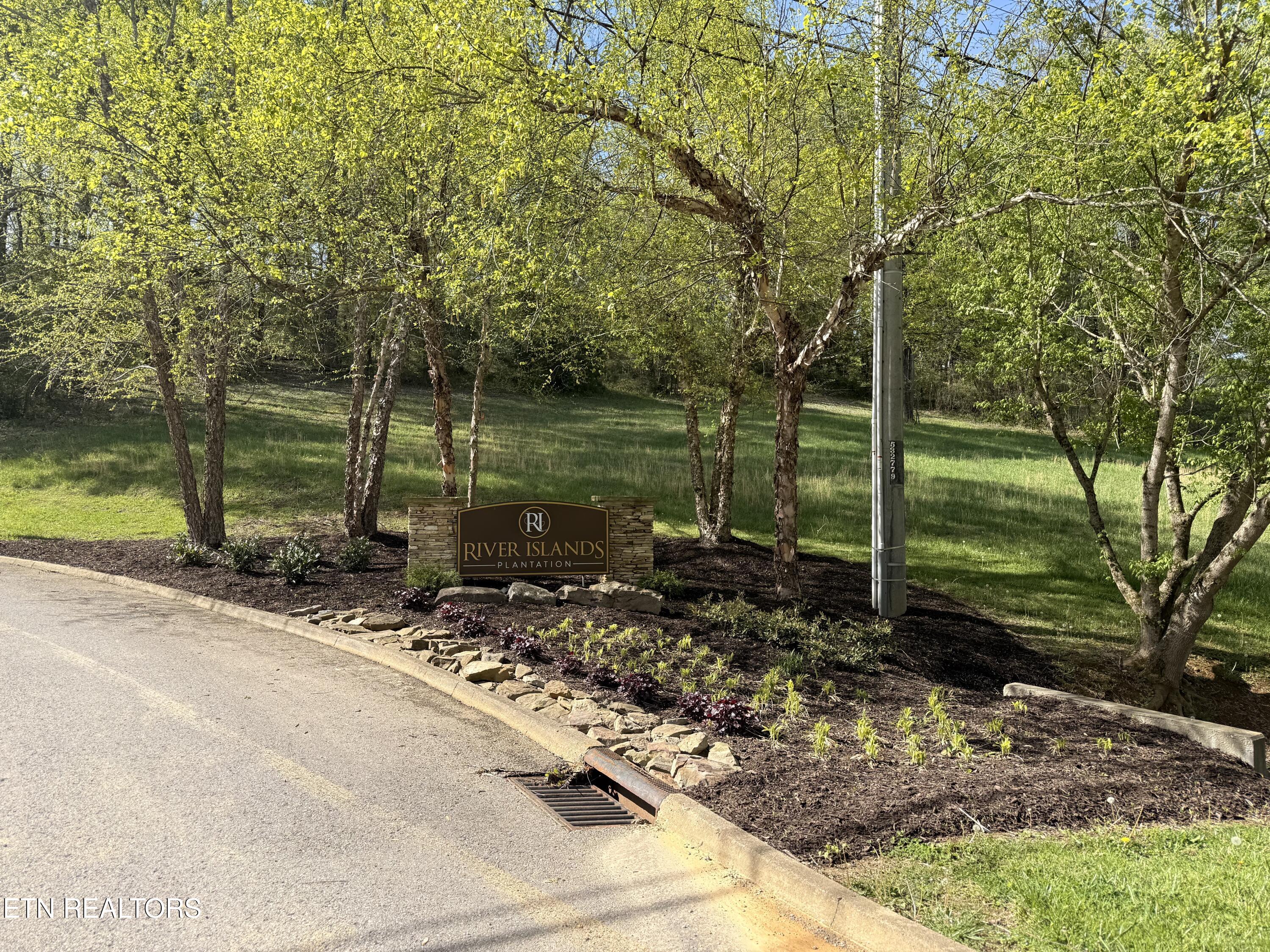 2601 Clyde Ed Road Kodak, TN 37764 - Photo 1 of 10 IMG_1762