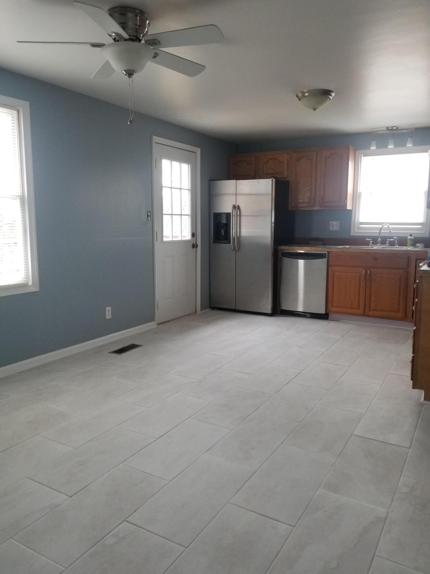 404 Ridge Road Troutville, VA 24175 - Photo 3 of 9 kitchen 2