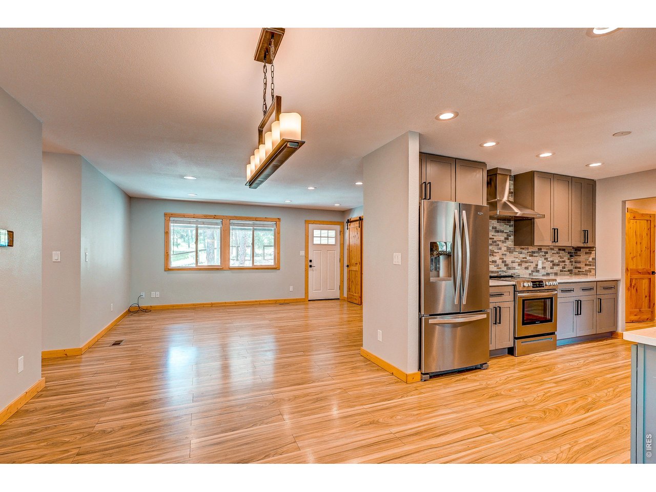 166 Cherokee Road Lyons, CO 80540 - Photo 15 of 42