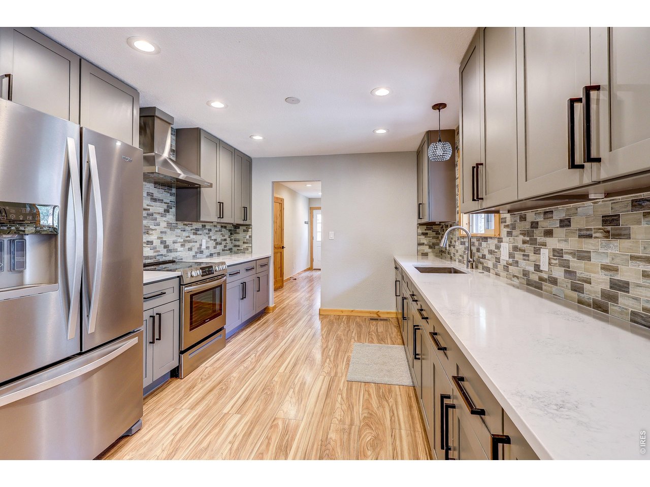 166 Cherokee Road Lyons, CO 80540 - Photo 19 of 42