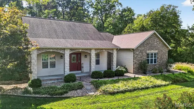 $490,000 | 6114 Red Bird Lane, Waterloo, IL 62298