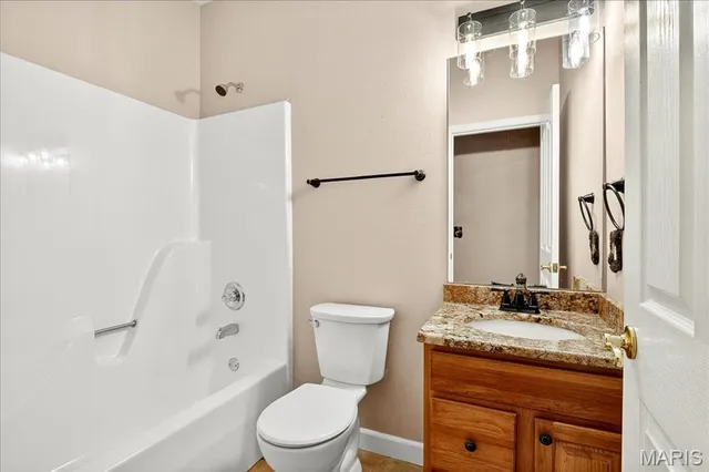 $490,000 | 6114 Red Bird Lane, Waterloo, IL 62298