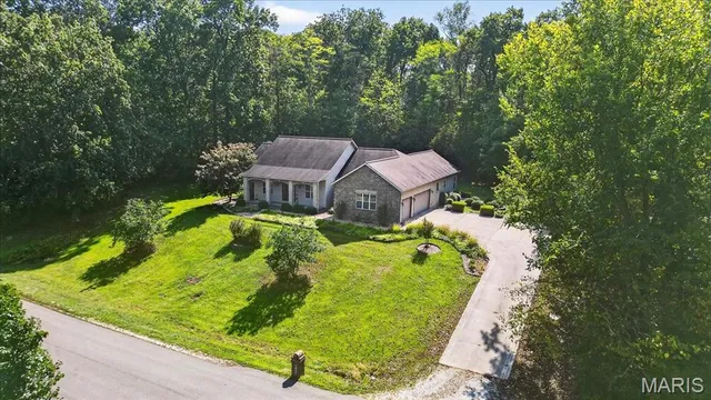 $490,000 | 6114 Red Bird Lane, Waterloo, IL 62298