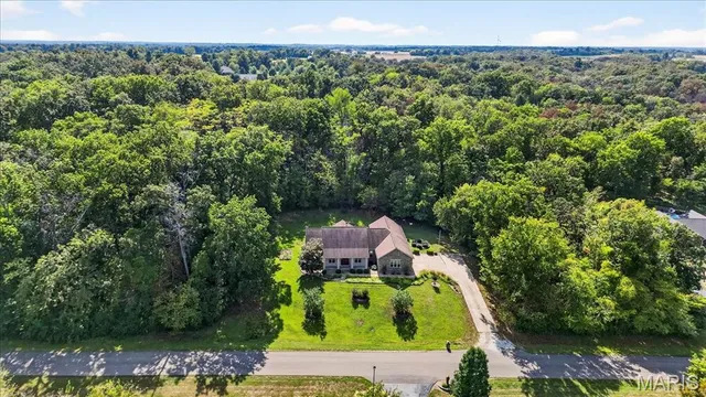 $490,000 | 6114 Red Bird Lane, Waterloo, IL 62298