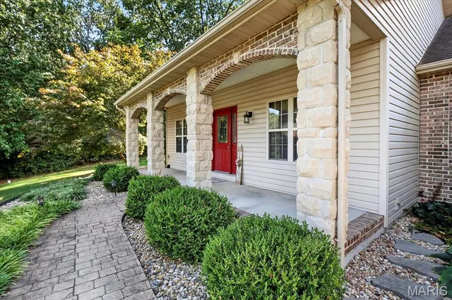 $490,000 | 6114 Red Bird Lane, Waterloo, IL 62298