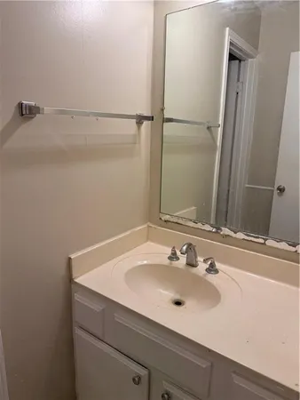 $1,100 | 200-203 Sandra Del Mar Drive, Mandeville, LA 70448