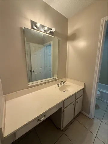 $1,100 | 200-203 Sandra Del Mar Drive, Mandeville, LA 70448