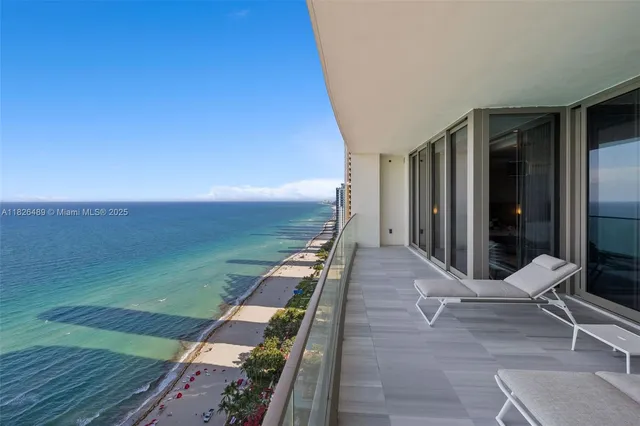 $7,999,999 | 17901 Collins Avenue, Unit 3003, Sunny Isles Beach, FL 33160