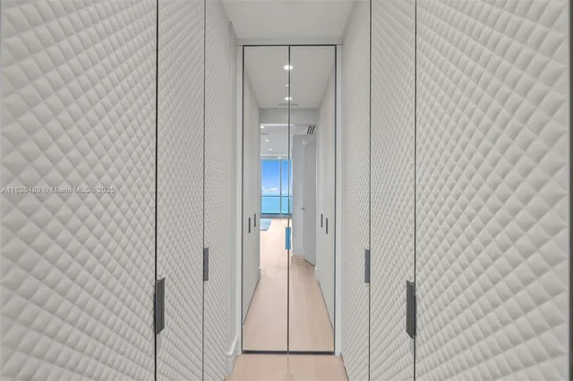 $7,999,999 | 17901 Collins Avenue, Unit 3003, Sunny Isles Beach, FL 33160