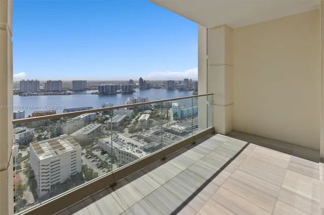 $7,999,999 | 17901 Collins Avenue, Unit 3003, Sunny Isles Beach, FL 33160