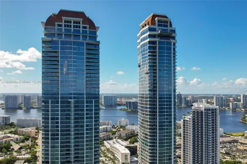 $7,999,999 | 17901 Collins Avenue, Unit 3003, Sunny Isles Beach, FL 33160