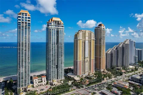 $7,999,999 | 17901 Collins Avenue, Unit 3003, Sunny Isles Beach, FL 33160