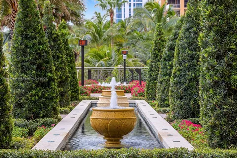 $7,999,999 | 17901 Collins Avenue, Unit 3003, Sunny Isles Beach, FL 33160