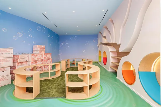 $7,999,999 | 17901 Collins Avenue, Unit 3003, Sunny Isles Beach, FL 33160