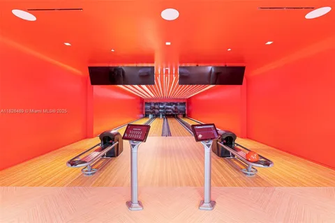 $7,999,999 | 17901 Collins Avenue, Unit 3003, Sunny Isles Beach, FL 33160