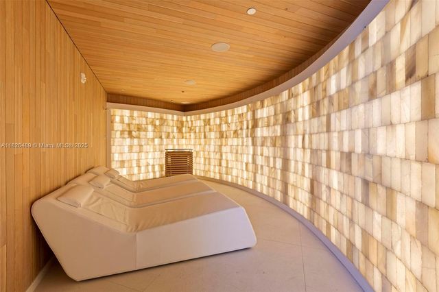 $7,999,999 | 17901 Collins Avenue, Unit 3003, Sunny Isles Beach, FL 33160