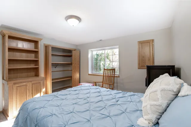 $325,000 | 405 East Lakecrest Drive, Andover, KS 67002