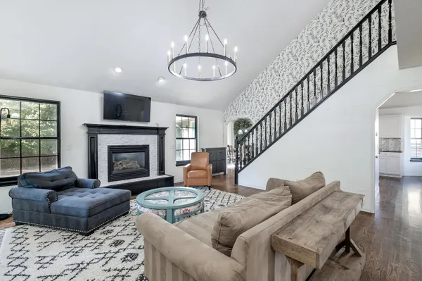 $325,000 | 405 East Lakecrest Drive, Andover, KS 67002