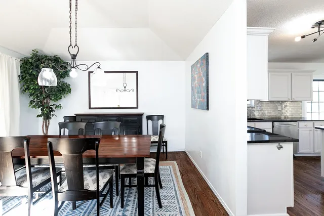 $325,000 | 405 East Lakecrest Drive, Andover, KS 67002