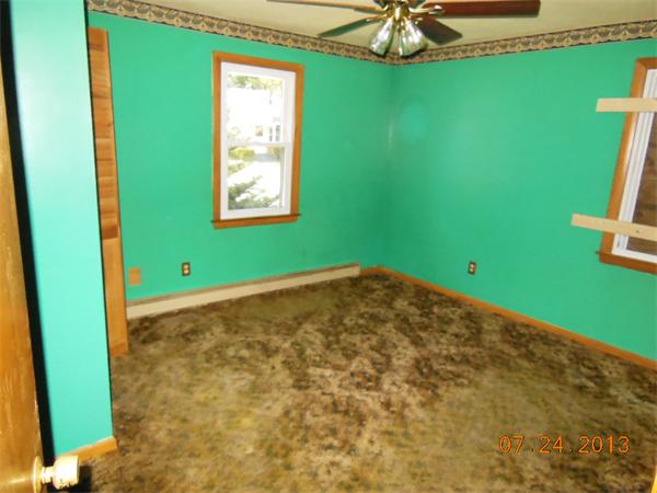 186 Merrimac Avenue Springfield, MA 01104 - Photo 8 of 9 Gallery Image 8