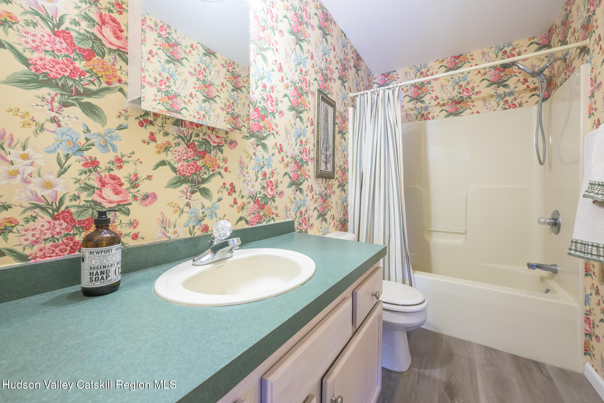 311 Middle Road Hudson, NY 12534 - Photo 34 of 38 Screen - 311 Middle Rd Hudson NY 12534-9