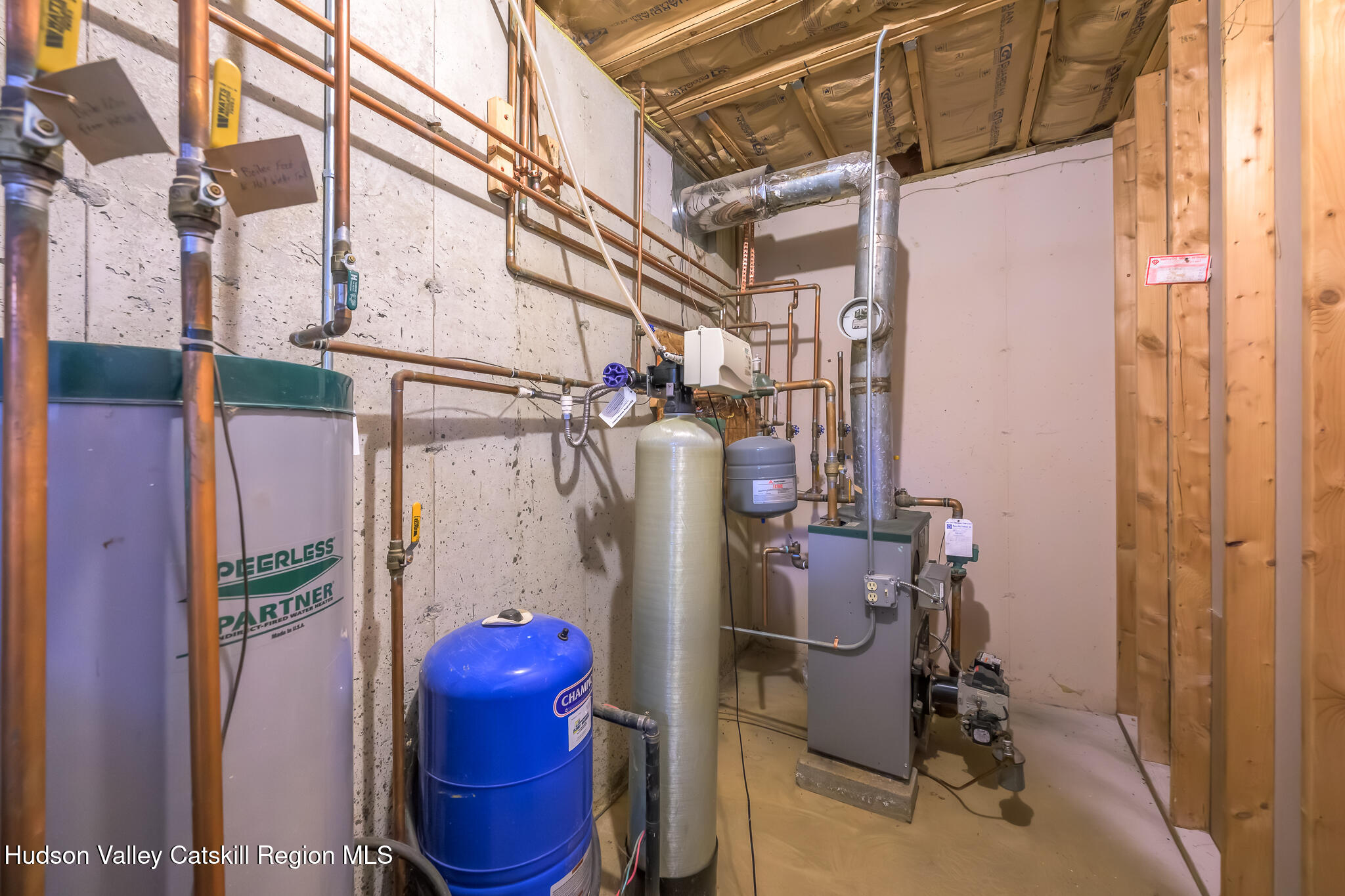 311 Middle Road Hudson, NY 12534 - Photo 37 of 38 Screen - 311 Middle Rd Hudson NY 12534-9