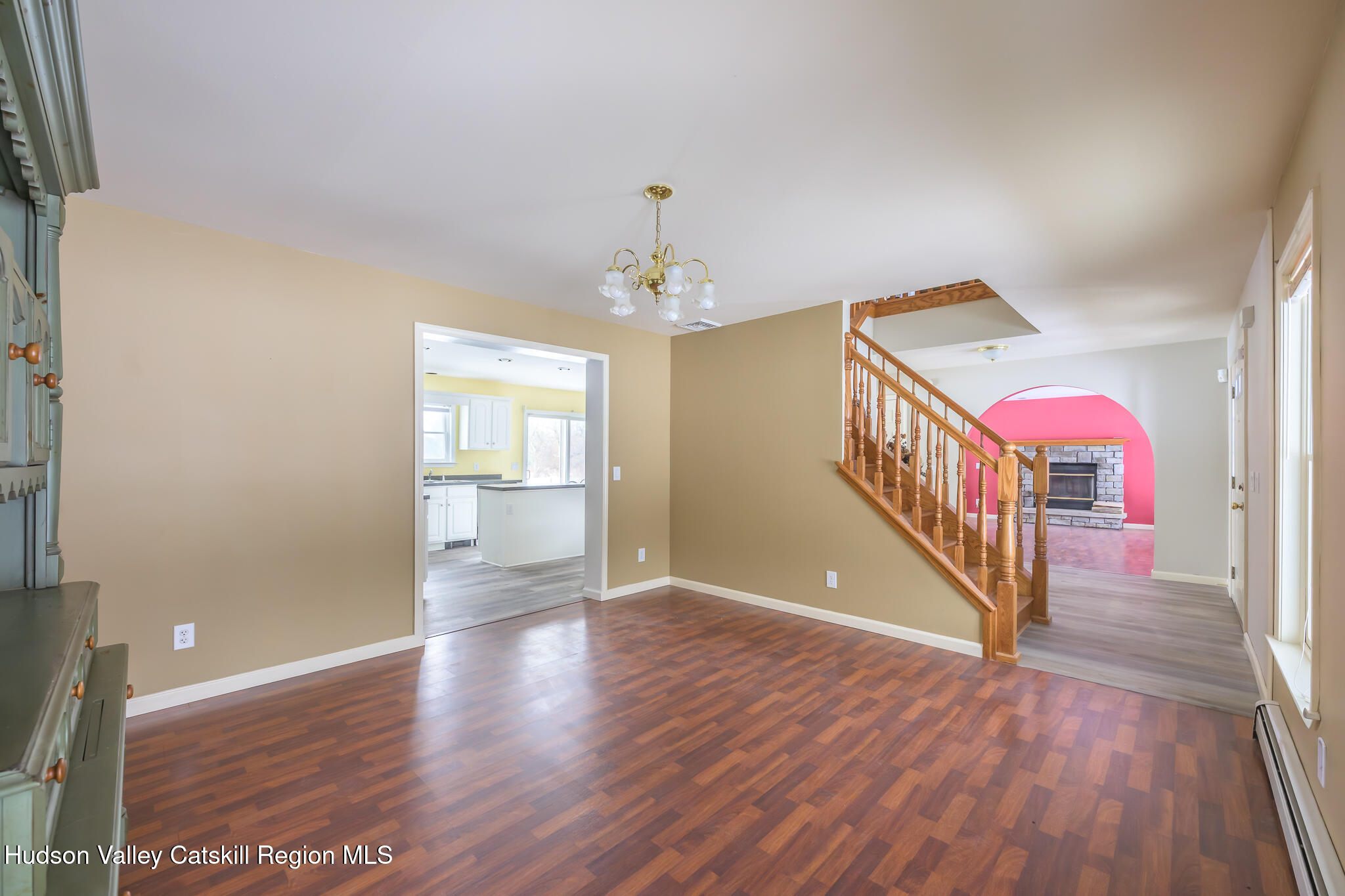 311 Middle Road Hudson, NY 12534 - Photo 9 of 38 Screen - 311 Middle Rd Hudson NY 12534-9