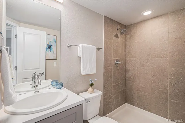 $650,000 | 4853 South Eagle Circle, Aurora, CO 80015