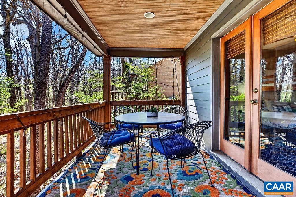 952 Blue Ridge Drive Roseland, VA 22967 - Photo 4 of 51 Large covered back porch.