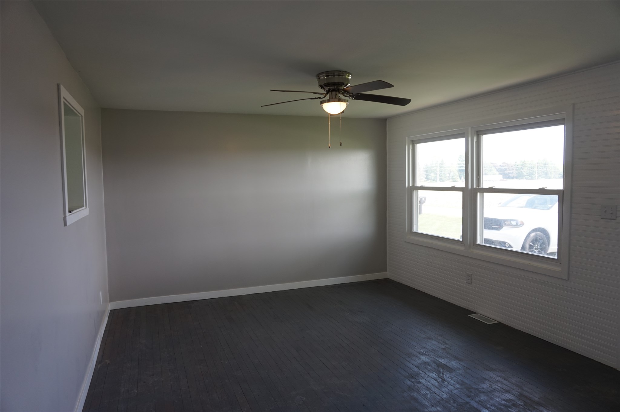 64 Moseley Road Peru, IN 46970 - Photo 2 of 14
