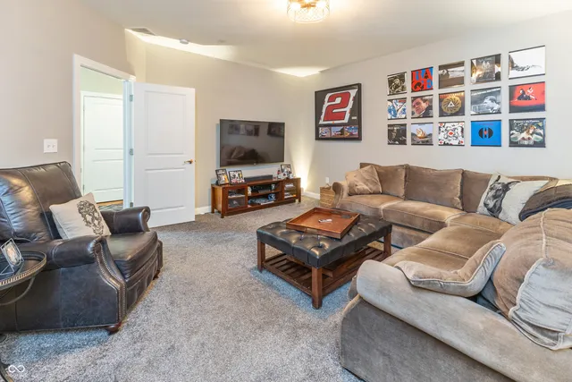 $825,000 | 333 Massachusetts Avenue, Unit 306, Indianapolis, IN 46204