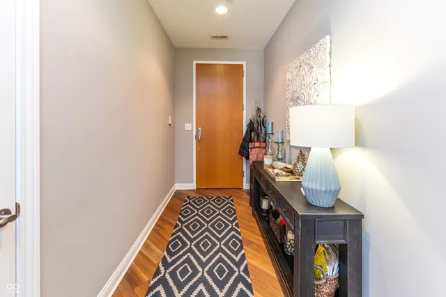 $825,000 | 333 Massachusetts Avenue, Unit 306, Indianapolis, IN 46204