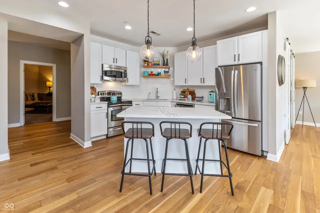 $825,000 | 333 Massachusetts Avenue, Unit 306, Indianapolis, IN 46204