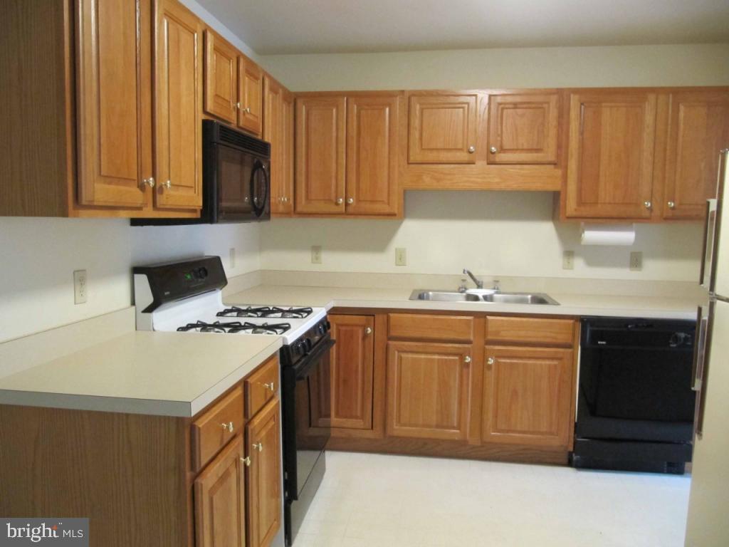 346 Crosswinds Drive Lititz, PA 17543 - Photo 5 of 14 Gallery Image 5