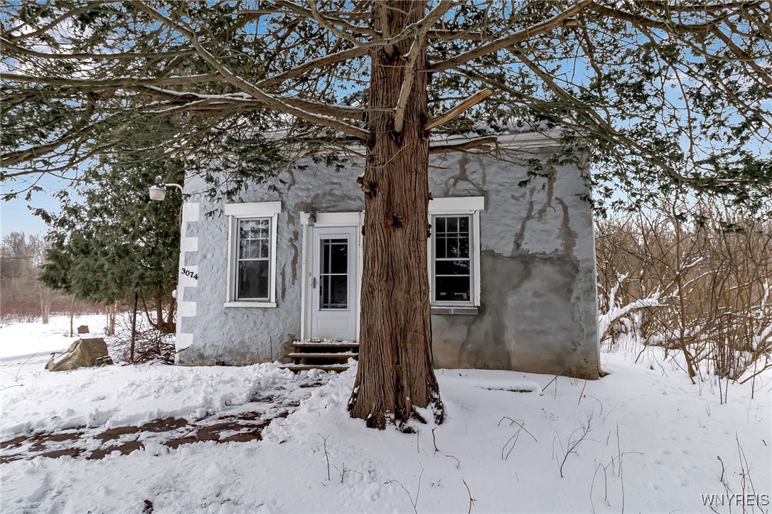 3074 Johnson Creek Road Hartland, NY 14105 - Photo 2 of 27