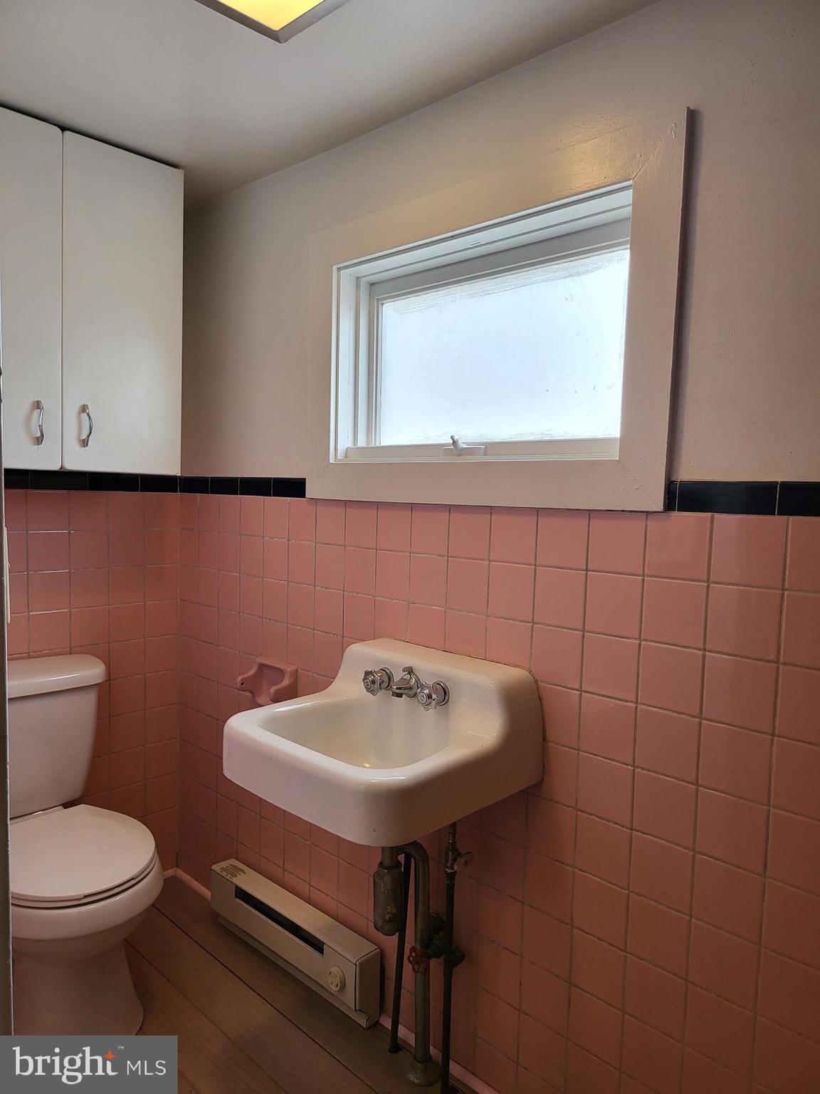 941 Perry Street Reading, PA 19604 - Photo 11 of 28 Gallery Image 11