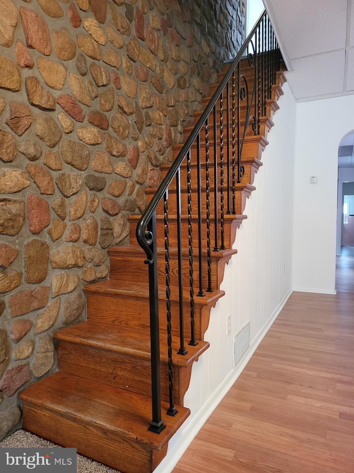 941 Perry Street Reading, PA 19604 - Photo 15 of 28 Gallery Image 15