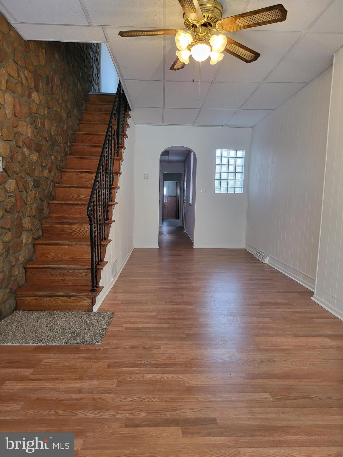941 Perry Street Reading, PA 19604 - Photo 4 of 28 Gallery Image 4
